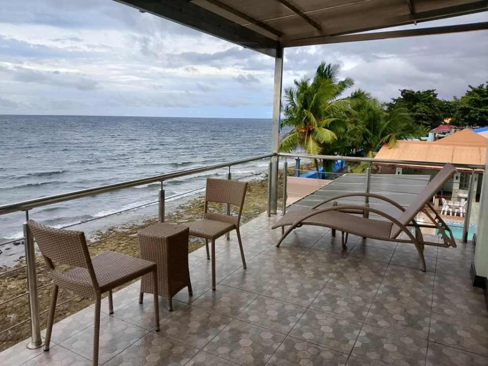 Ocean Breeze Resort Toledo Ngoại thất bức ảnh