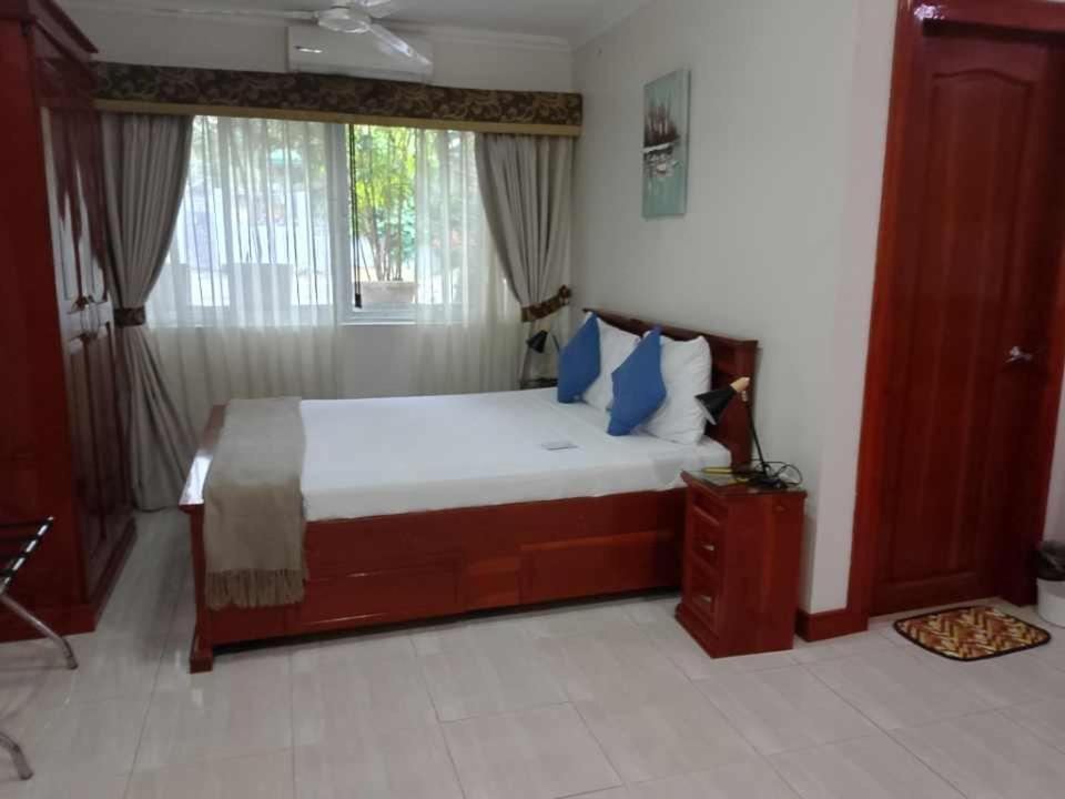 Ocean Breeze Resort Toledo Ngoại thất bức ảnh